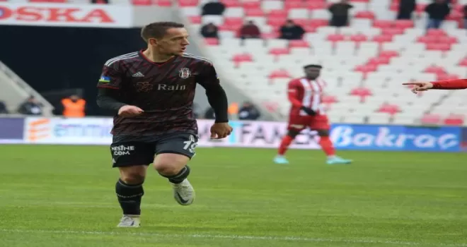 Kartal’da Amir ve Cenk sınırda
