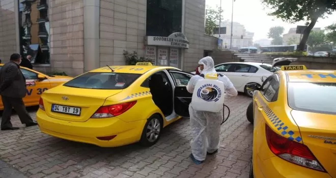 Kartal’da  Bin 200 Taksi Dezenfekte Edildi
