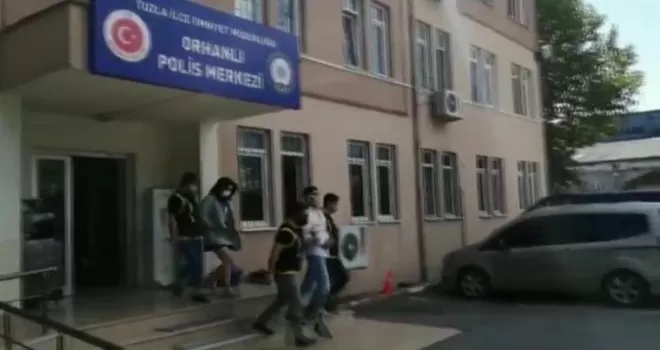 Kartal’da kaçıp Tuzla’da yakalanan araçtan 10 kilo uyuşturucu çıktı
