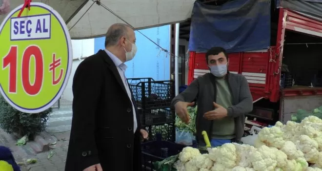 Kartal’da semt pazarında korona virüs denetimi
