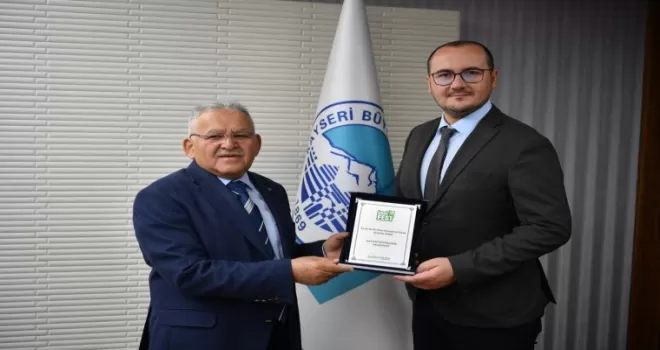 Kayseri Büyükşehir’de ’dönüşüm’ ödülü