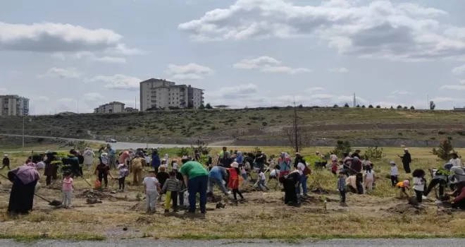 Kayseri Büyükşehir’den öğrencilerle doğaya katkı
