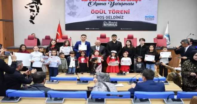Kayseri Büyükşehir İstiklal Marşı coşkusuna ortak oldu