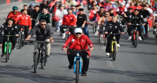 Kayseri ’Cumhuriyetin Gücüyle’ pedalladı