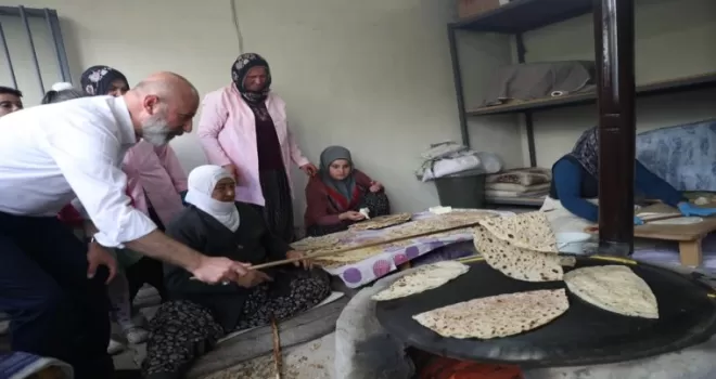 Kayseri Kocasinan’ın kırsal mahallelerinde yaz mesaisi