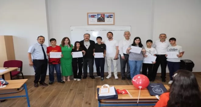 Kayseri Melikgazi’de karne coşkusu