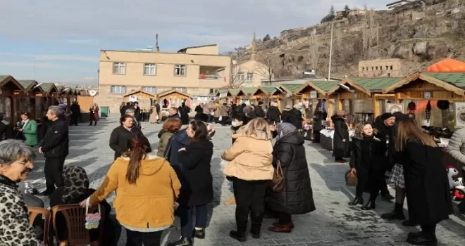 Kayseri Talas’ta Antika Pazarı’na kar engeli