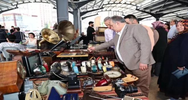 Kayseri Talas’tan renkli müzayede