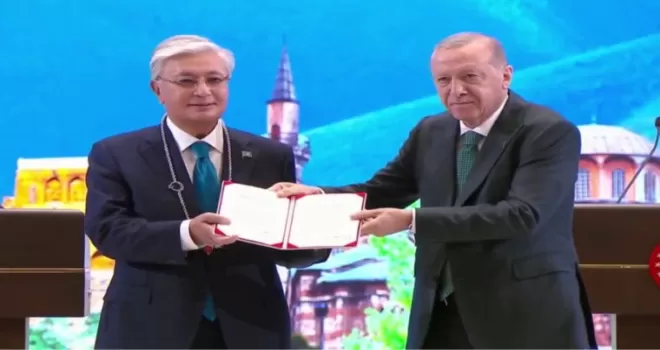 Kazakistan Cumhurbaşkanı Tokayev’e Türkiye’den devlet nişanı
