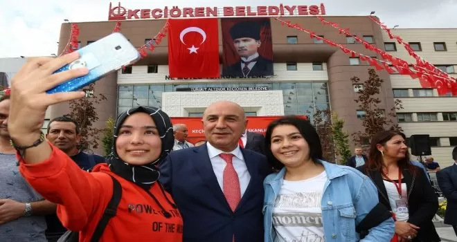 Keçiören Belediyesinden bin öğrenciye çevrim içi eğitim
