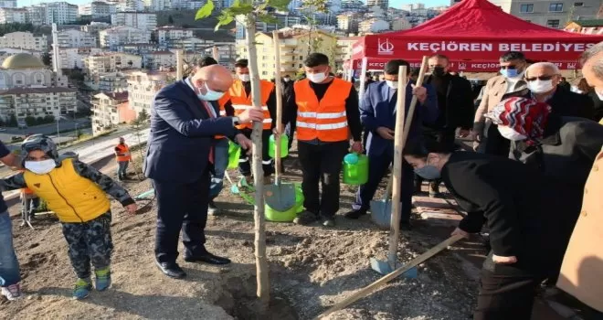 Keçiören’de fidanlar toprakla buluştu

