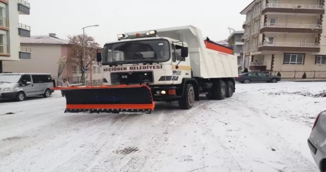 Keçiören’de kar mesaisi
