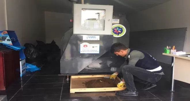 Keçiören’de organik atık getirene organik gübre hediye
