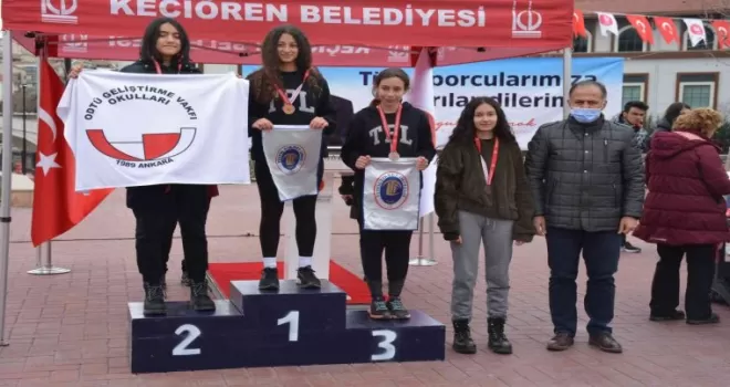 Keçiören, okullar arası oryantiringe ev sahipliği yaptı

