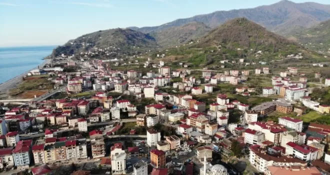 Kemalpaşa ilçesi sakinleri hastane istiyor
