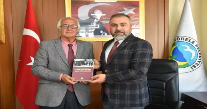 Kemençenin kitabını yazdı
