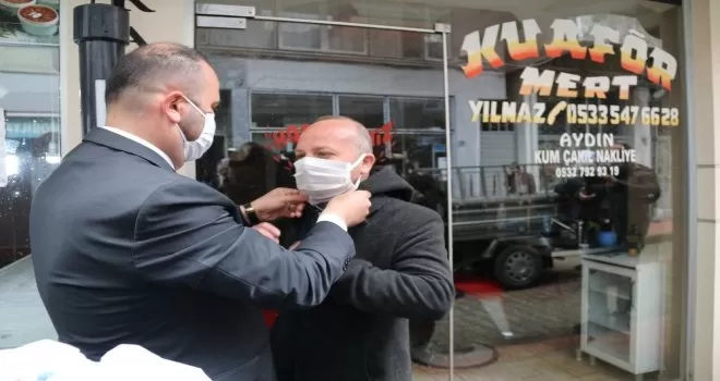 Kenevirden maske
