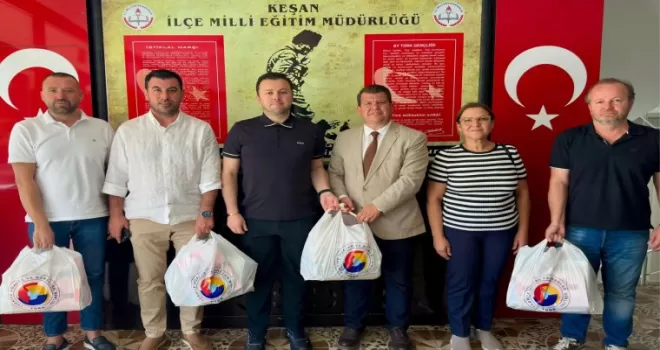 Keşan TSO’dan öğrencilere kırtasiye desteği