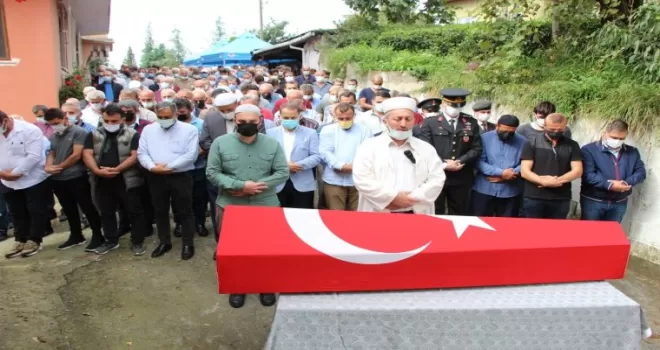 Kıbrıs gazisi Gaziler Günü’nde toprağa verildi
