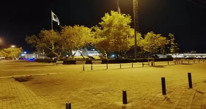 Kısıtlamanın başlamasıyla birlikte mega kente sessizlik çöktü
