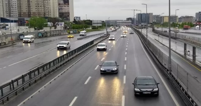 Kısıtlamanın sonrasında sabah İstanbul’da hareketlilik başladı
