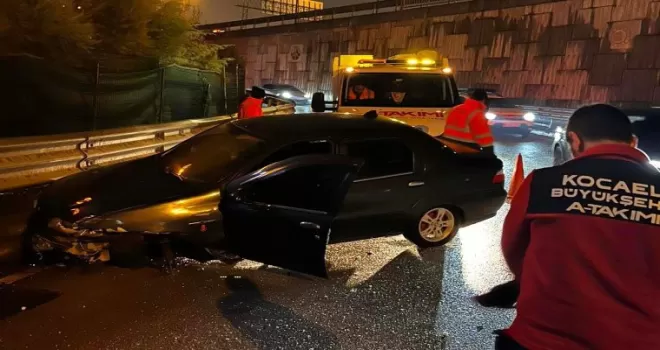 Kocaeli  A Takımı’ndan kazaya anında müdahale