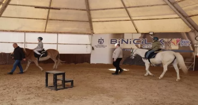Kocaeli’de 230 çocuk binicilikle tanıştı