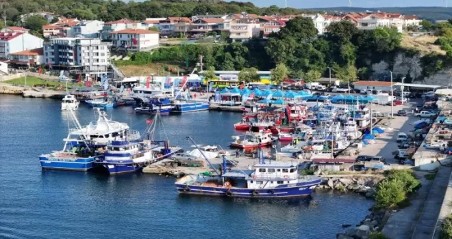 Kocaeli’de balıkçının umudu denizde, Büyükşehir yanında