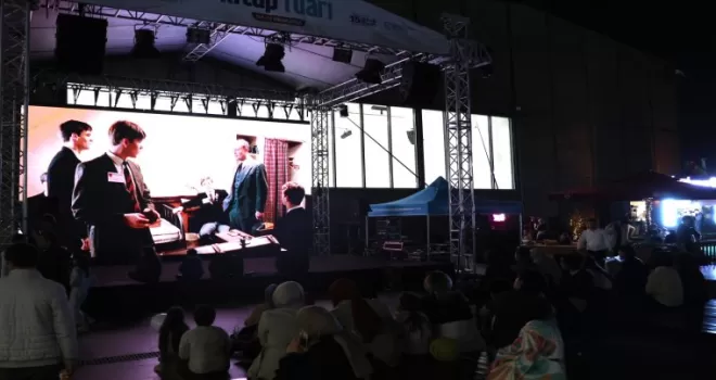 Kocaeli’de “Ölü Ozanlar Derneği” ilgiyle izlendi