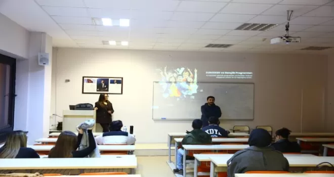 Kocaeli İzmit’te gençlere Avrupa Fırsatları semineri