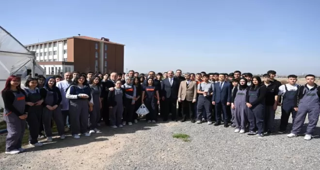 Konya’da Milletvekili Baykan ve Başkan Altay lise öğrencileriyle buluştu