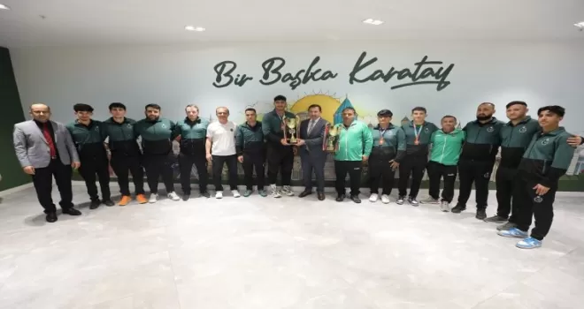 Konya Karatay’da başarılı sporcular makamda