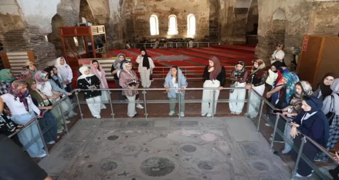 Konyalı gençler Bursa’yı keşfediyor