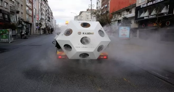Korona virüs savaşçısı Mikronsis aracı İstanbul sokaklarında
