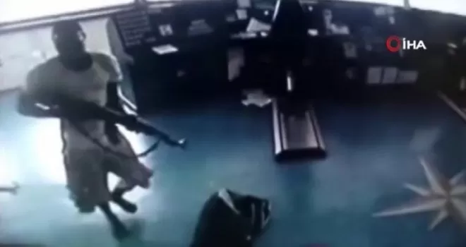 Korsan dehşeti güvenlik kameralarında