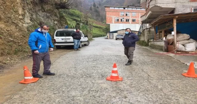 Köylülerin gönüllü dezenfekte timi
