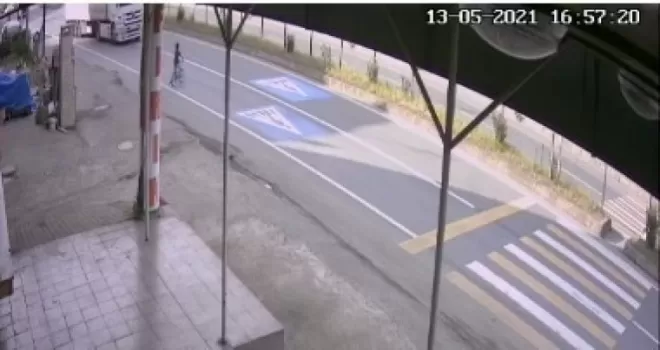 Küçük çocuk bayram günü ölümden kıl payı böyle kurtuldu
