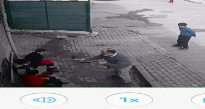 Küçükçekmece’de küçük çocuklara kemerli saldırı
