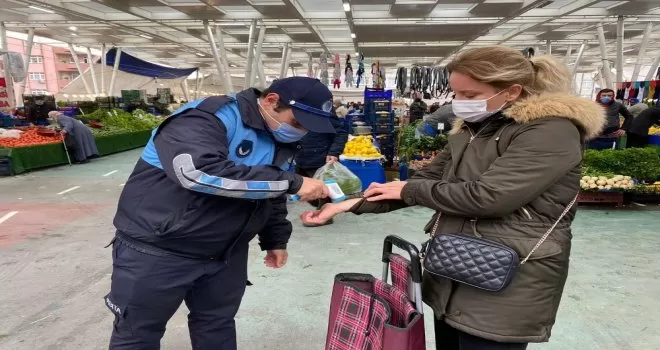 Küçükçekmece’de pazarlarda HES kodu uygulamasına geçildi

