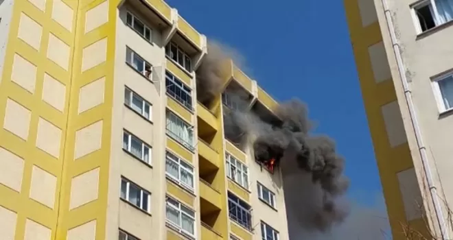 Küçükçekmece’de yangın paniği
