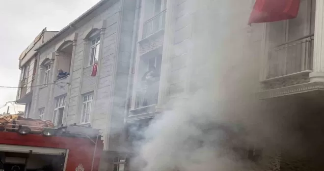 Küçükçekmece’de yangın paniği
