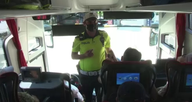 Kurban Bayramı öncesi otogarda otobüs denetimi
