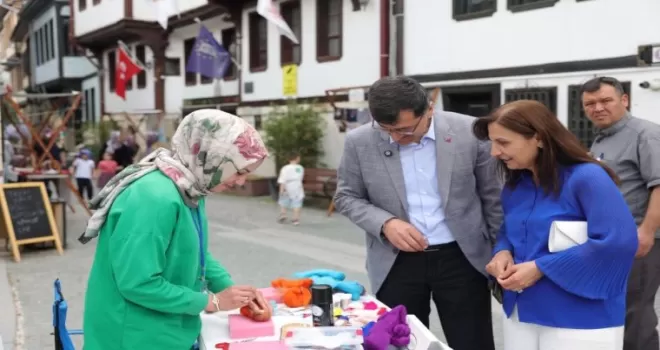 Kütahya’da Başkan Kahveci, Germiyan Sokak’ta üreticilerle buluştu