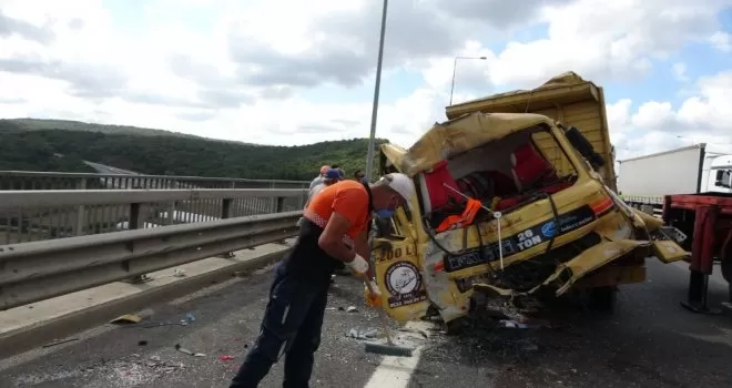 Kuzey Marmara Otoyolunda yolunda kaza: 1 yaralı
