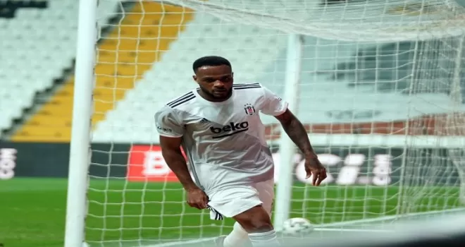 Larin’in rakibi Aboubakar!
