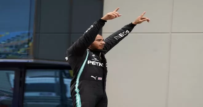 Lewis Hamilton korona virüse yakalandı
