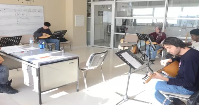 Malatya’da bağlama sevgisi kültürleri buluşturuyor