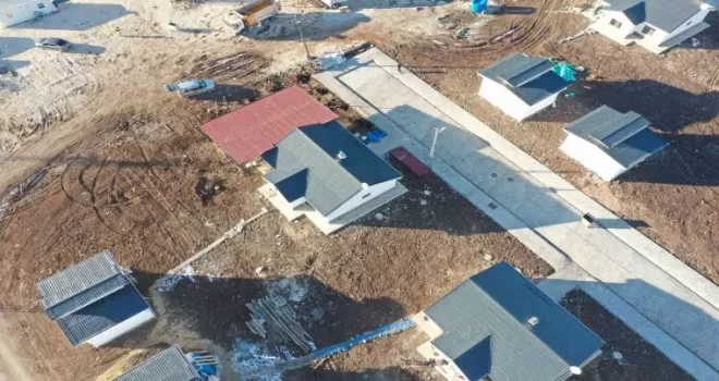 Malatya’da depremin izleri siliniyor
