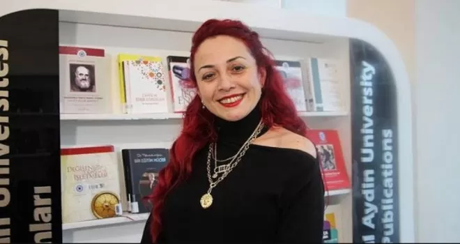 Maltepe’de bir şahıs esir aldığı öğretim üyesi kadını evinde yakarak öldürdü
