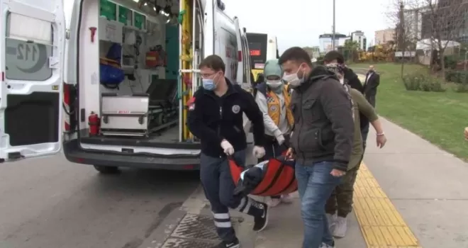 Maltepe’de İETT otobüsünde fenalaşan kadını şoförün dikkati kurtardı
